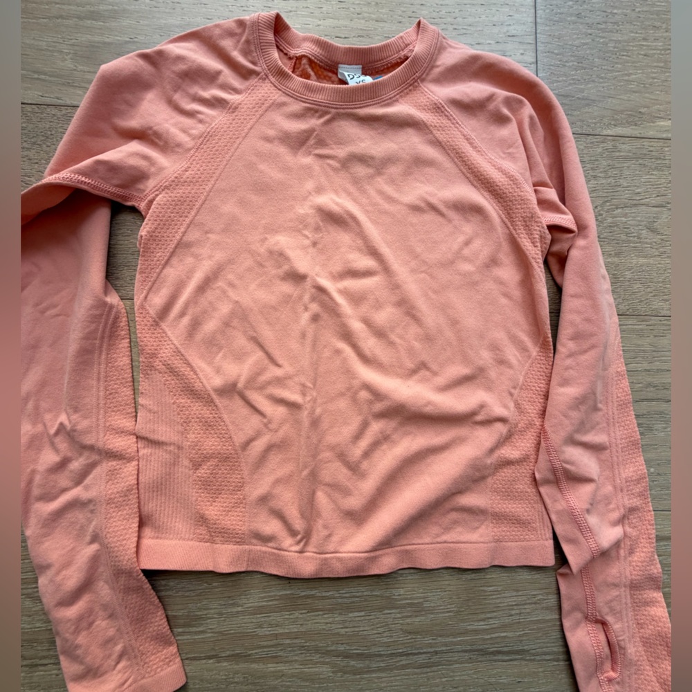 DSG Girls Long Sleeve Performance Top – Peach Pink – Size XS (6–7) – NWT